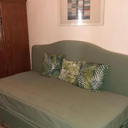 Santa Lucia 4 *